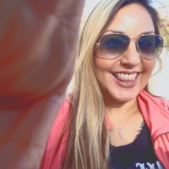 Meet your Posher, Ginger - Picture 1 of 1